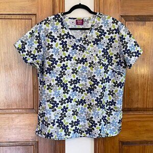 Like New V-Neck Divine Curves Scrub Top 1X While with Green and Blue Flowers